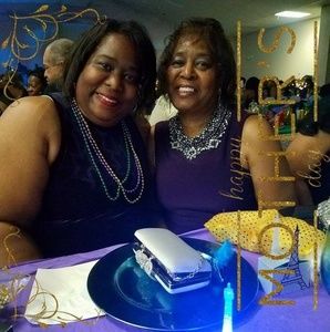 Meet your Posher, Monica